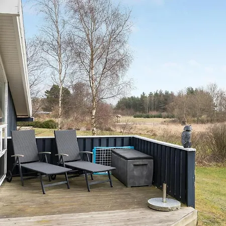 Nice Home In Grenaa With Kitchen Grenå