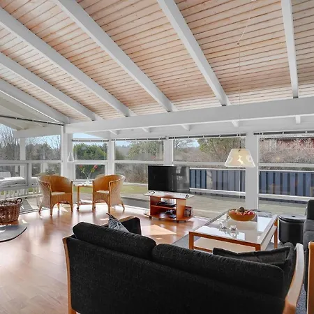 Nice Home In Grenaa With Kitchen Σπίτι διακοπών