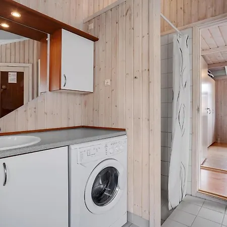 Nice Home In Grenaa With Kitchen *